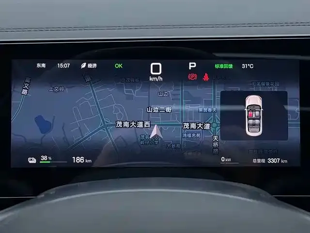 BYD Qin L — Фото автомобиля 10