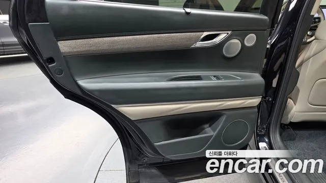 Genesis GV80 — Фото автомобиля 14