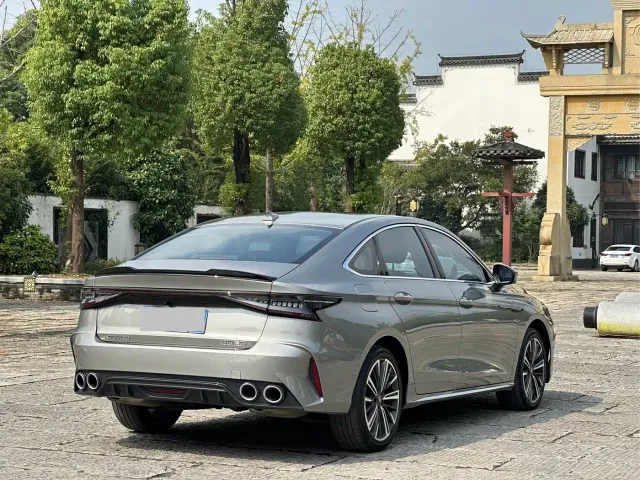 Chery Arrizo 8 — Фото автомобиля 4