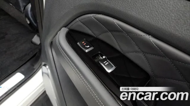 KG_Mobility_Ssangyong Rexton Rexton Arena Дизель 2.2 4WD — Фото автомобиля 19
