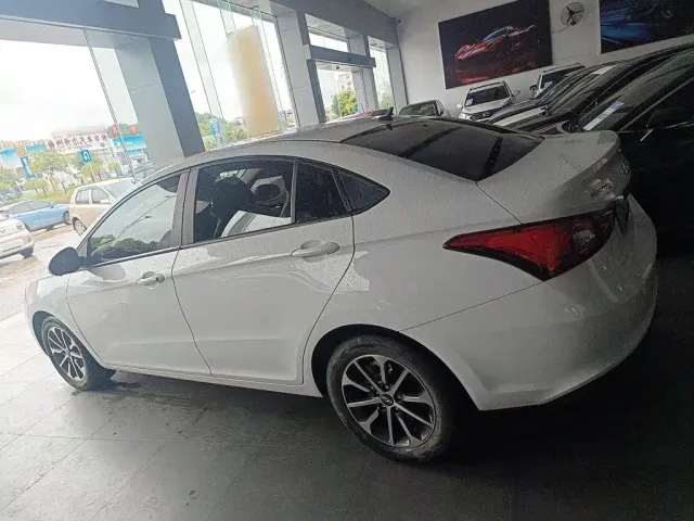 Chery Arrizo 5 — Фото автомобиля 4