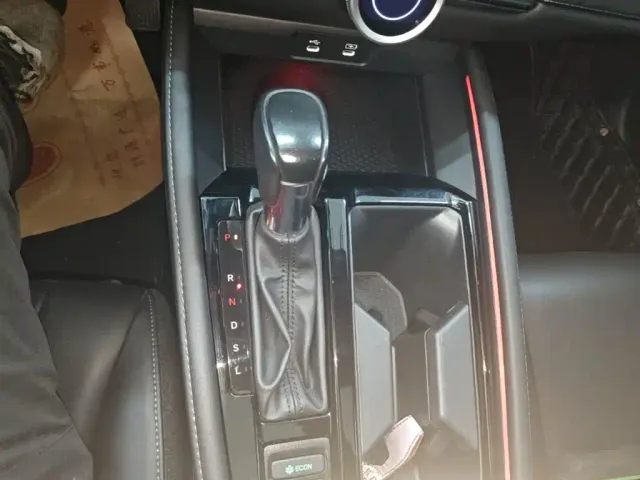 Honda Accord — Фото автомобиля 13