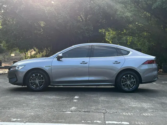 BYD Qin PLUS — Фото автомобиля 4