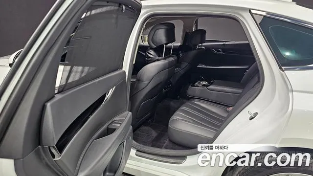 Genesis G80 Бензин 3.5 турбо AWD — Фото автомобиля 12