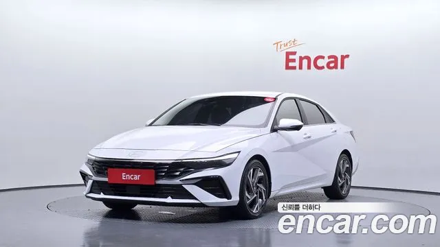 Фотография автомобиля — Hyundai Avante CN7