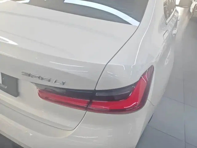 BMW 3 Series — Фото автомобиля 7