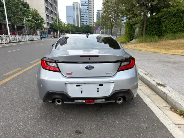 Subaru BRZ — Фото автомобиля 5