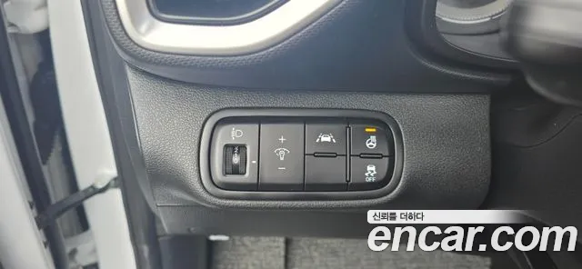 Hyundai Venue Venue 1.6 Modern Plus — Фото автомобиля 14