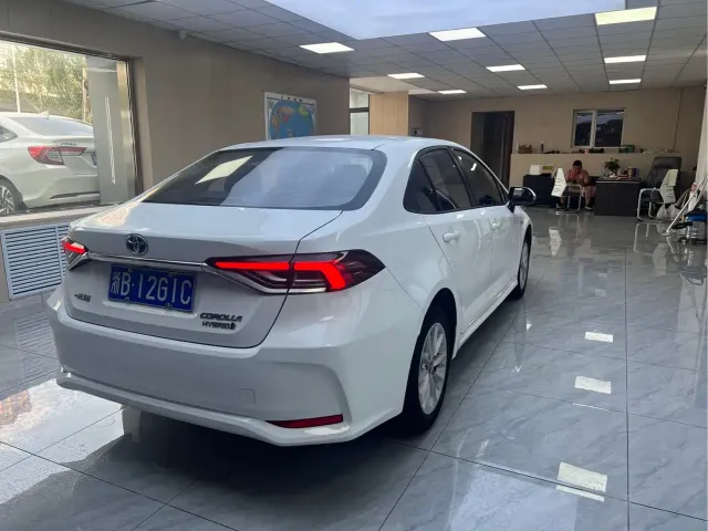 Toyota Corolla — Фото автомобиля 4