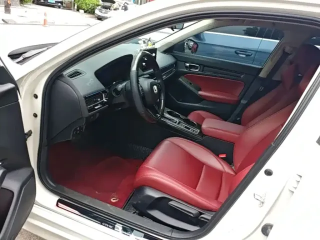 Honda Civic — Фото автомобиля 14