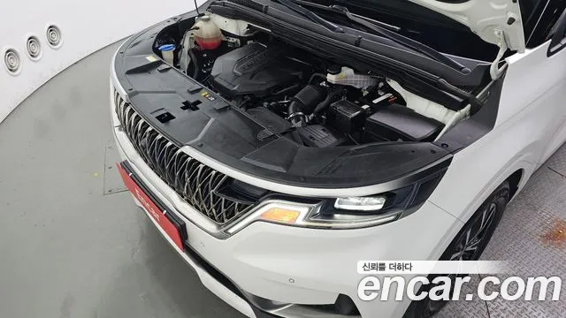 Kia Carnival — Фото автомобиля 9