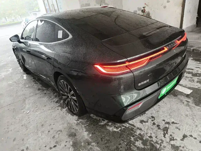 Geely Galaxy Xingyao 8 — Фото автомобиля 4