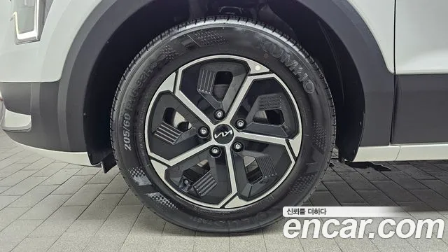 Kia Niro The All New — Фото автомобиля 5