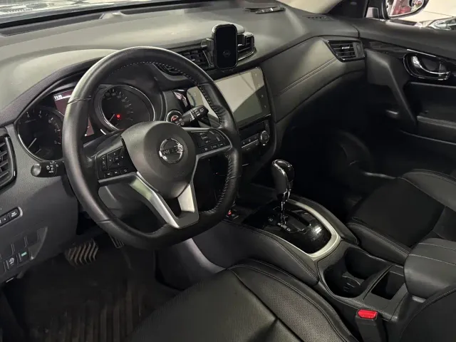Nissan X-Trail — Фото автомобиля 7