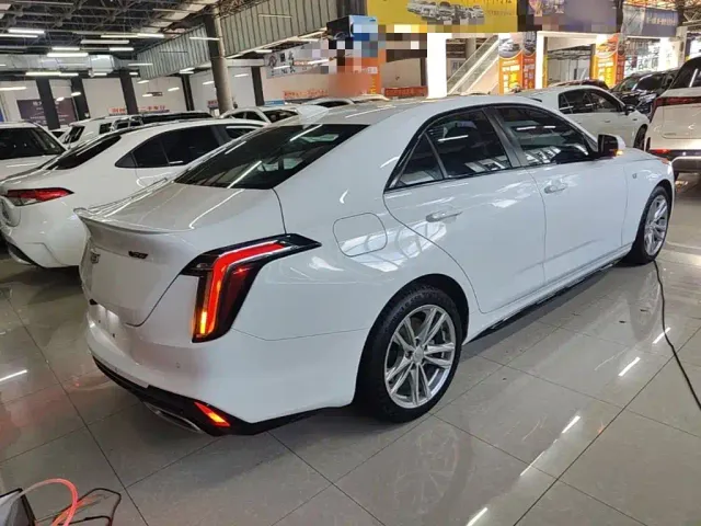 Cadillac CT4 — Фото автомобиля 6