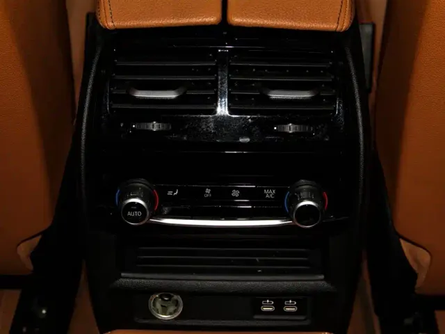 BMW 6 Series Gran Turismo — Фото автомобиля 26