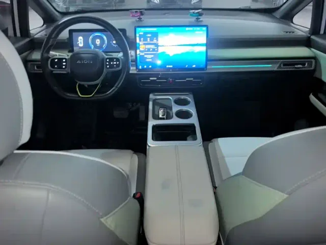 GAC Aion Y — Фото автомобиля 9