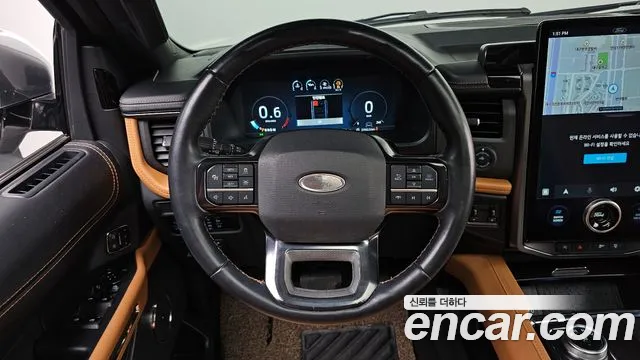 Ford Expedition — Фото автомобиля 11