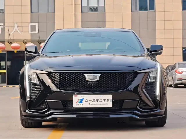 Cadillac CT5 — Фото автомобиля 2