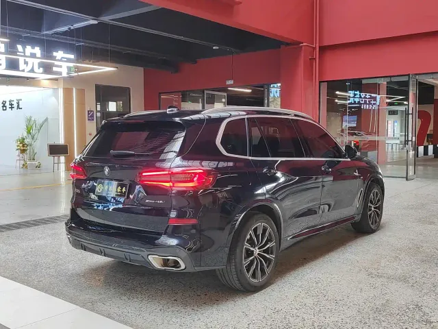 BMW X5 — Фото автомобиля 6