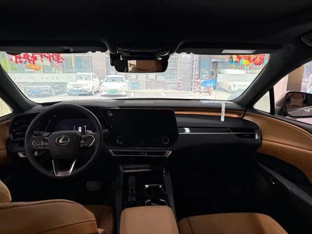 Lexus RX — Фото автомобиля 11