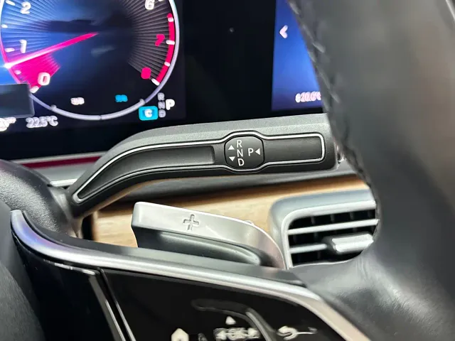 Mercedes-Benz GLS-Class — Фото автомобиля 20