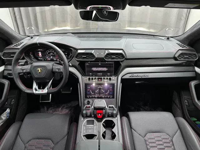 Lamborghini Urus — Фото автомобиля 15
