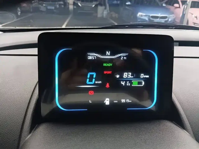 Changan Lumin — Фото автомобиля 11
