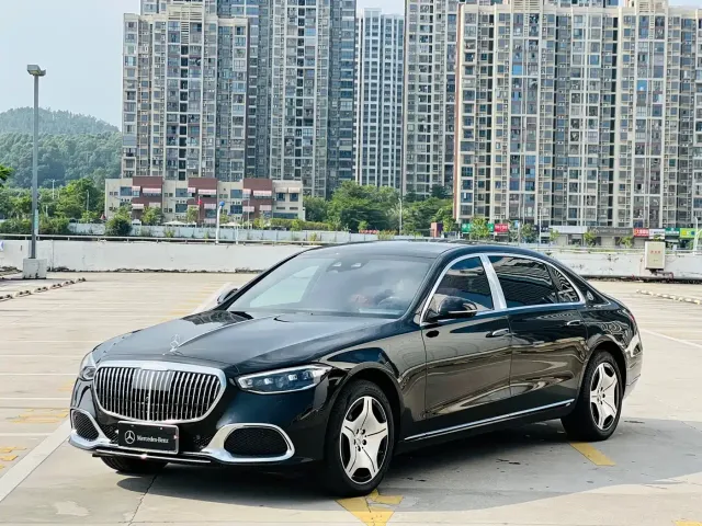 Фотография автомобиля — Mercedes-Benz Maybach S-Class