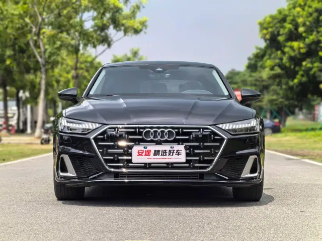 Audi A7L — Фото автомобиля 2