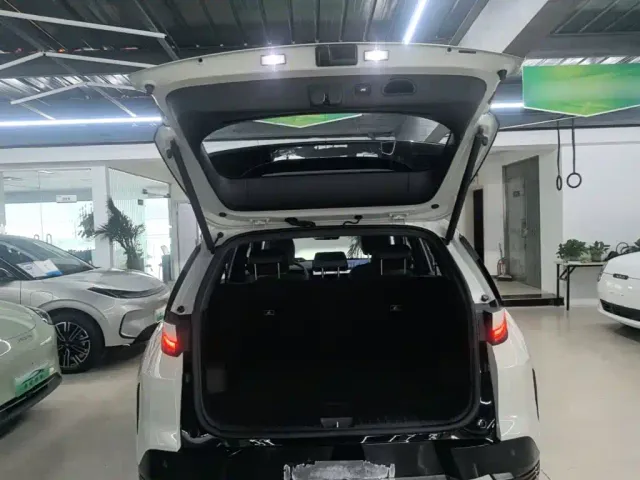 Hyundai ELEXIO — Фото автомобиля 18