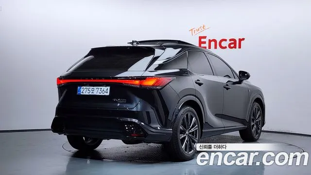 Lexus RX — Фото автомобиля 2