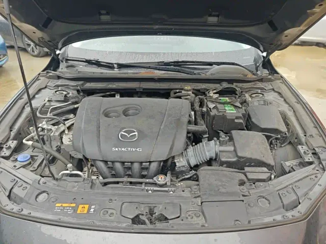 Mazda Axela — Фото автомобиля 19