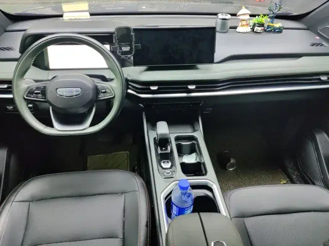 Geely Haoyue L — Фото автомобиля 12