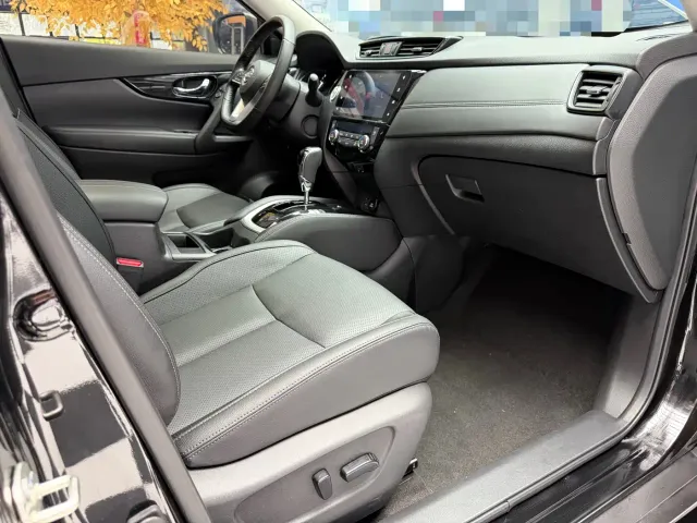 Nissan X-Trail — Фото автомобиля 16
