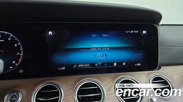 Mercedes-Benz E-Class — Фото автомобиля 30