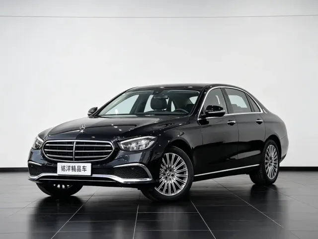 Фотография автомобиля — Mercedes-Benz E-Class