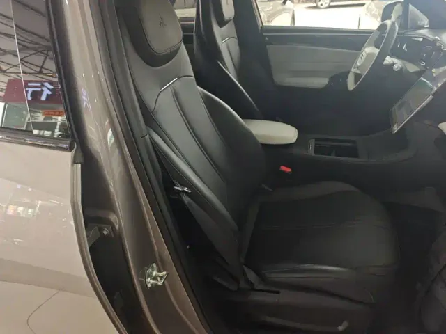 Geely Galaxy L7 — Фото автомобиля 15