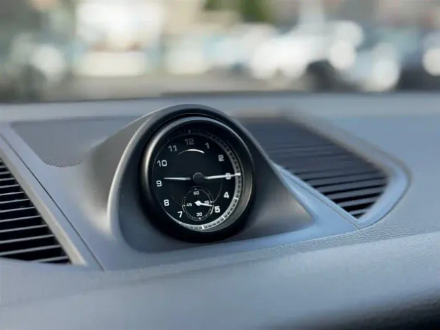 Porsche Macan — Фото автомобиля 13