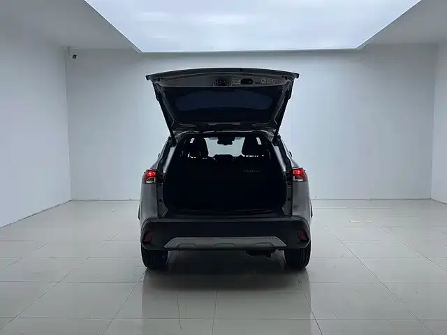 Toyota Corolla Cross — Фото автомобиля 11