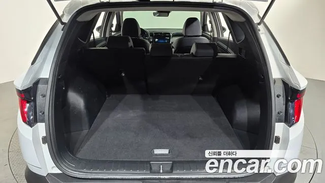 Hyundai Tucson Tucson (NX4) Бензин 1.6 турбо 2WD — Фото автомобиля 21