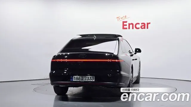 Hyundai Grandeur GN7 — Фото автомобиля 4