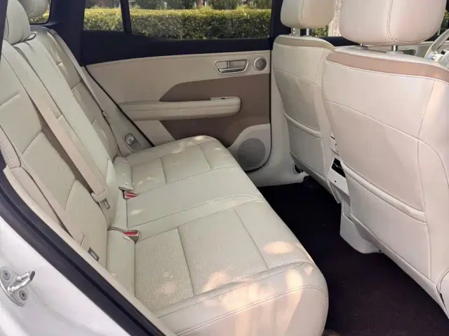 Toyota BoZhi 3X — Фото автомобиля 10