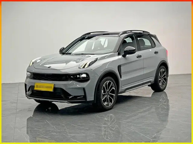 Фотография автомобиля — Lynk & Co 01