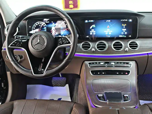 Mercedes-Benz E-Class — Фото автомобиля 9