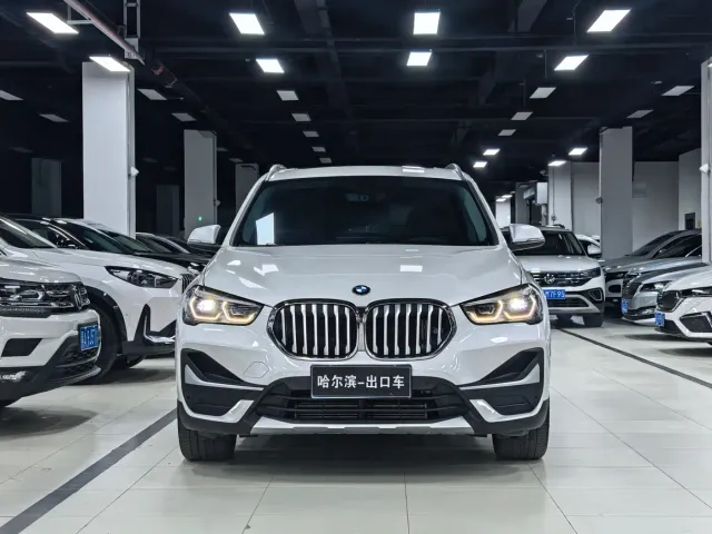 BMW X1 — Фото автомобиля 2