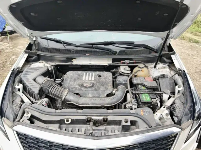 Cadillac XT5 — Фото автомобиля 10