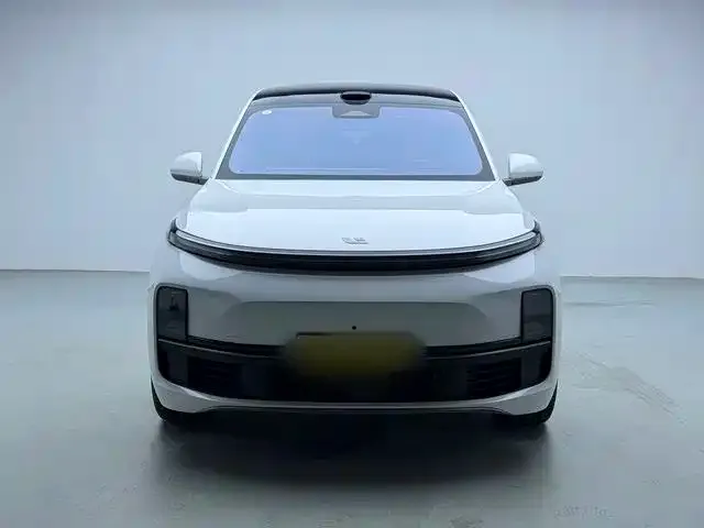 Li Auto L9 — Фото автомобиля 3