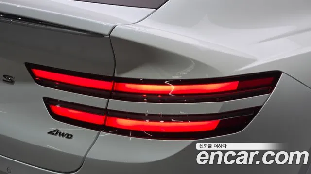 Genesis GV80 Coupe — Фото автомобиля 8