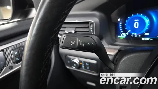 Ford Explorer Explorer 6 поколение 3.0 Platinum 4WD — Фото автомобиля 27
